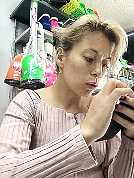 Tefannyy  online show from March 5, 2026, 8:38 pm