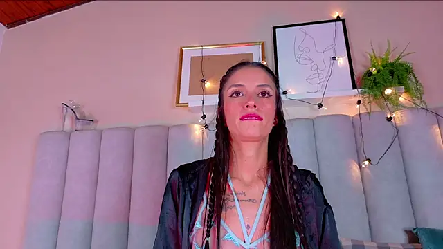 ChanelAdamss  online show from October 22, 2025, 2:55 am