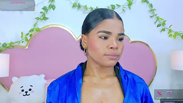 Snapshot of NahiaraReina chatting on November 15, 2025, 1:15 pm NahiaraReina online show from November 15, 2025, 1:15 pm