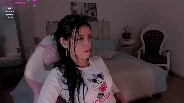 yenny garcia online show from March 24, 2026, 3:01 pm