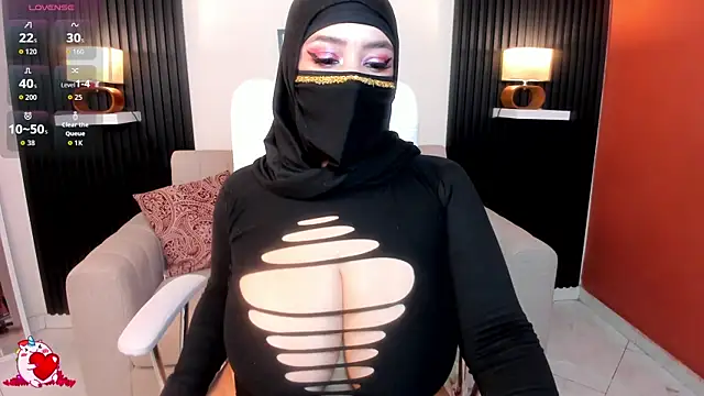 Snapshot of cloe_sirena chatting on October 6, 2025, 2:18 pm cloe sirena online show from October 6, 2025, 2:18 pm