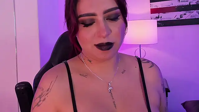 Snapshot of AnnikaMerliahh_ chatting on February 22, 2025, 6:19 pm AnnikaMerliahh online show from February 22, 2025, 6:19 pm
