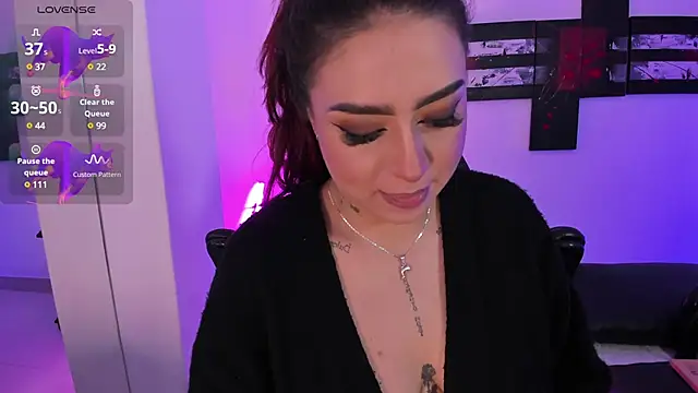 Snapshot of AnnikaMerliahh_ chatting on March 1, 2025, 12:23 pm AnnikaMerliahh online show from March 1, 2025, 12:23 pm