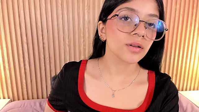 Snapshot of lana_dol chatting on September 17, 2025, 12:40 pm lana dol online show from September 17, 2025, 12:40 pm