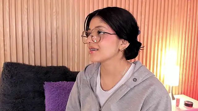 Snapshot of lana_dol chatting on September 15, 2025, 1:00 pm lana dol online show from September 15, 2025, 1:00 pm