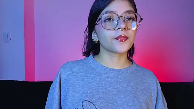 lana dol online show from March 5, 2026, 1:19 pm