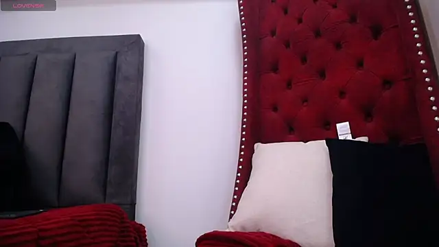 BiancaAntonelli online show from April 10, 2026, 1:40 pm