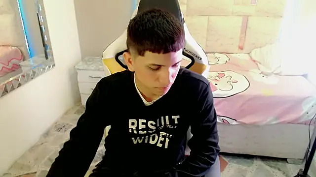 Brayan lopezz online show from March 20, 2025, 1:48 pm