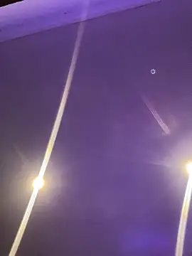 BlueIceCube online show from September 23, 2025, 3:19 pm