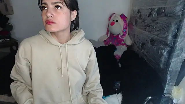 Snapshot of skinny_sweet2411 chatting on November 28, 2025, 12:49 pm skinny sweet2411 online show from November 28, 2025, 12:49 pm