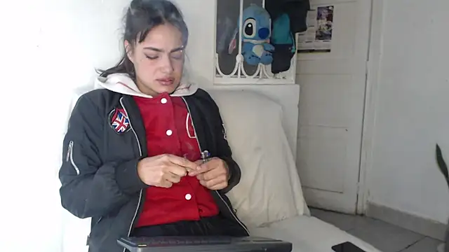 Snapshot of skinny_sweet2411 chatting on October 4, 2025, 11:39 pm skinny sweet2411 online show from October 4, 2025, 11:39 pm