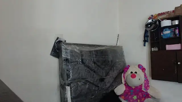 Snapshot of skinny_sweet2411 chatting on November 9, 2025, 7:34 am skinny sweet2411 online show from November 9, 2025, 7:34 am