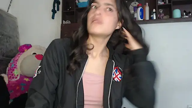 Snapshot of skinny_sweet2411 chatting on November 15, 2025, 4:49 am skinny sweet2411 online show from November 15, 2025, 4:49 am