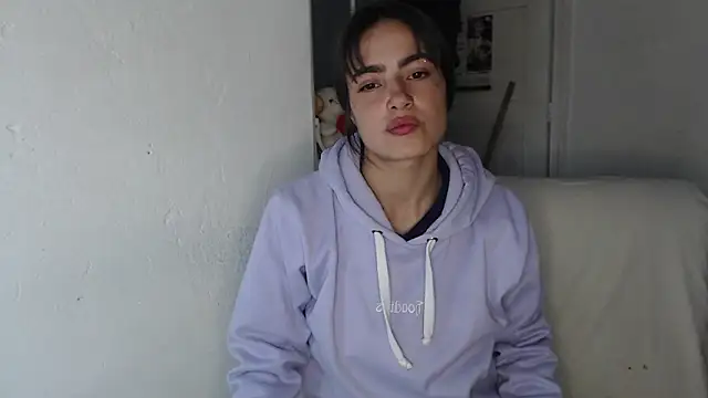 Snapshot of skinny_sweet2411 chatting on October 1, 2025, 10:57 pm skinny sweet2411 online show from October 1, 2025, 10:57 pm