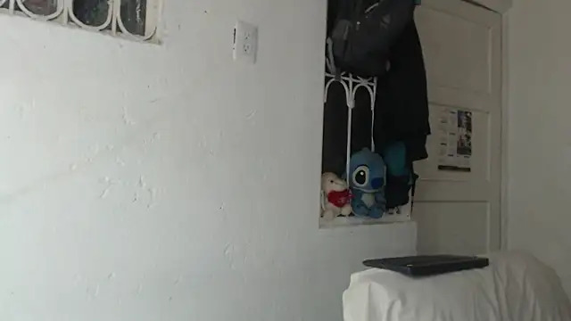 Snapshot of skinny_sweet2411 chatting on September 11, 2025, 8:14 am skinny sweet2411 online show from September 11, 2025, 8:14 am