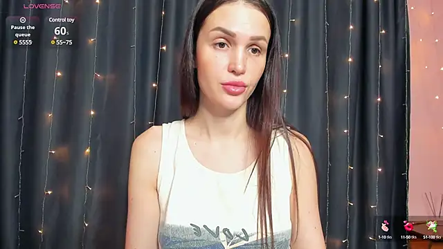 Snapshot of cross_the_line chatting on January 22, 2025, 4:44 pm cross the line online show from January 22, 2025, 4:44 pm