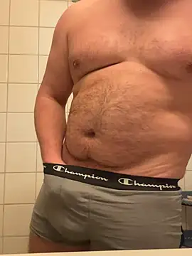 Snapshot of Johny69xo chatting on December 9, 2024, 12:12 am Johny69xo online show from December 9, 2024, 12:12 am