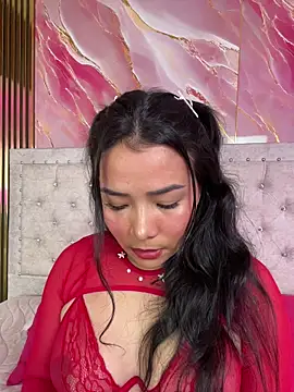 Snapshot of Rousse_blue chatting on April 7, 2026, 3:30 am Rousse blue online show from April 7, 2026, 3:30 am