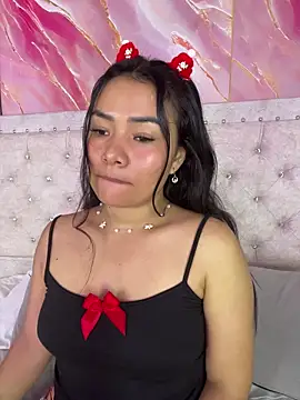 Snapshot of Rousse_blue chatting on December 21, 2025, 3:08 am Rousse blue online show from December 21, 2025, 3:08 am