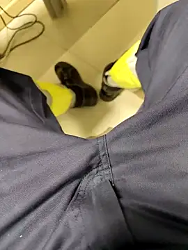 coppiapazza online show from March 5, 2025, 9:15 pm