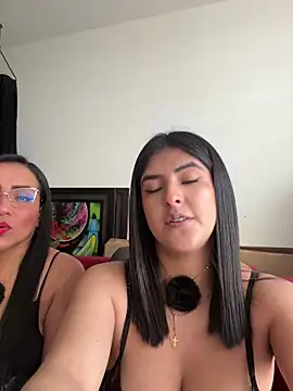 Snapshot of kim_zaratte chatting on May 26, 2026, 3:10 pm kim zaratte online show from May 26, 2026, 3:10 pm