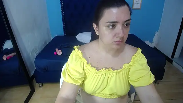 Snapshot of kinky_redhead18 chatting on October 28, 2025, 1:32 pm kinky redhead18 online show from October 28, 2025, 1:32 pm