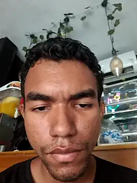 Reynold2608 online show from April 9, 2026, 10:16 pm