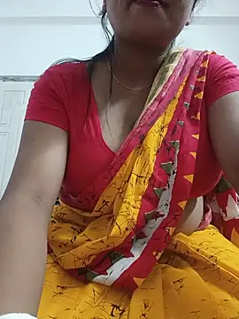 Snapshot of Priya_2222 chatting on July 16, 2026, 7:22 pm Priya 2222 online show from July 16, 2026, 7:22 pm