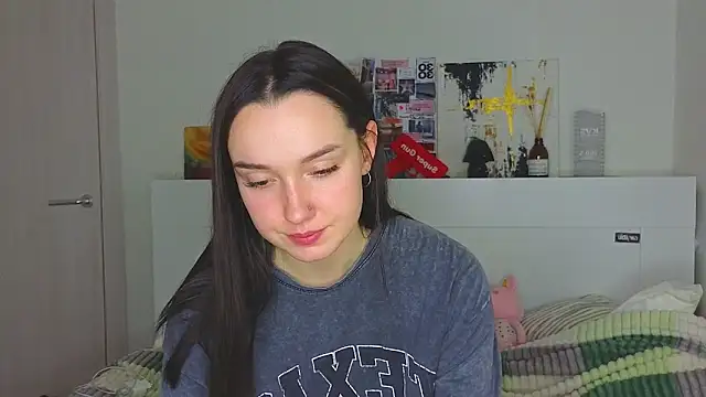 Wild Sophie  online show from January 3, 2025, 8:54 pm