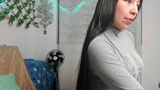 Snapshot of keyla_meow chatting on February 4, 2025, 5:31 am keyla meow online show from February 4, 2025, 5:31 am