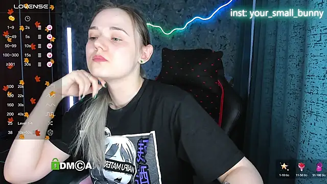 Snapshot of Your_small_bunny chatting on November 9, 2025, 2:04 am Your small bunny online show from November 9, 2025, 2:04 am