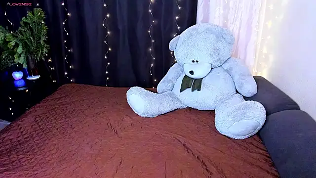 Snapshot of Ashley_Rous chatting on January 22, 2025, 1:53 am Ashley Rous online show from January 22, 2025, 1:53 am