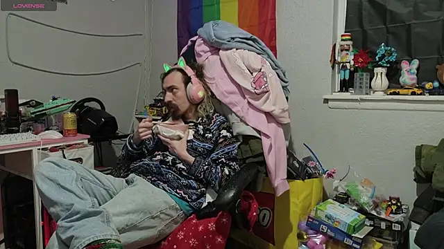 tallnerdyguy online show from March 28, 2026, 12:44 am