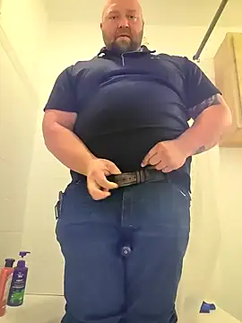 Snapshot of Strong_Bear89 chatting on February 8, 2025, 9:13 am Strong Bear89 online show from February 8, 2025, 9:13 am