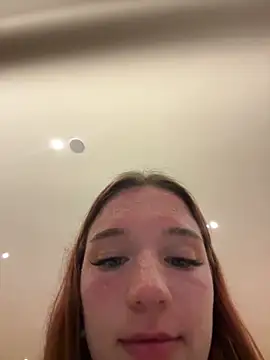 Snapshot of Shirley_Thomas chatting on November 20, 2025, 1:06 am Shirley Thomas online show from November 20, 2025, 1:06 am