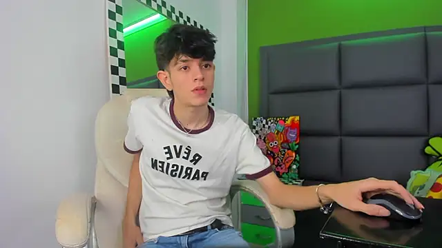 KLAUS SUNRISE XX online show from September 20, 2025, 2:49 am