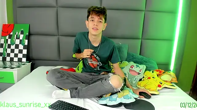 KLAUS SUNRISE XX online show from December 4, 2024, 7:33 am