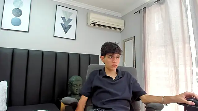 KLAUS SUNRISE XX online show from March 19, 2025, 5:39 pm