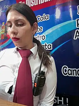 Snapshot of Alysson-- chatting on November 24, 2025, 2:17 pm Alysson-- online show from November 24, 2025, 2:17 pm