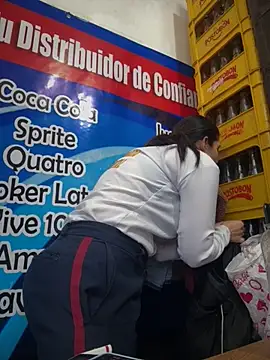 Snapshot of Alysson-- chatting on November 27, 2025, 1:33 pm Alysson-- online show from November 27, 2025, 1:33 pm