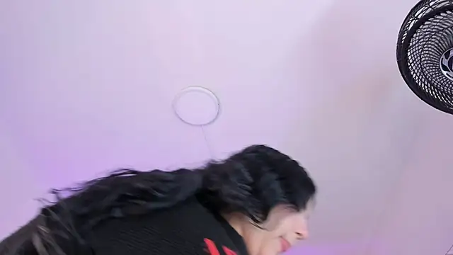 AmberiniHoffman online show from October 27, 2025, 12:06 pm