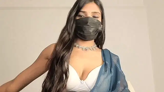 Indian lovly online show from November 12, 2025, 9:13 am