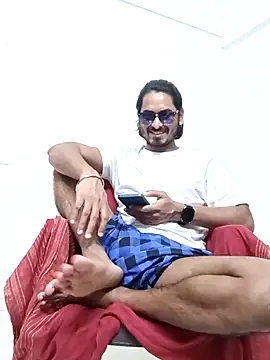 Snapshot of Samser0403 chatting on December 4, 2025, 6:18 pm Samser0403 online show from December 4, 2025, 6:18 pm