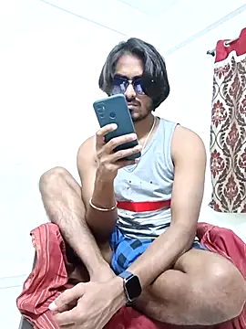 Snapshot of Samser0403 chatting on October 28, 2025, 6:18 pm Samser0403 online show from October 28, 2025, 6:18 pm