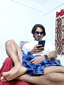 Snapshot of Samser0403 chatting on October 29, 2025, 6:29 pm Samser0403 online show from October 29, 2025, 6:29 pm