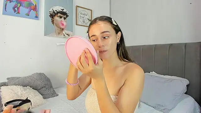 Snapshot of naughtyloverss chatting on November 28, 2025, 5:13 pm naughtyloverss online show from November 28, 2025, 5:13 pm