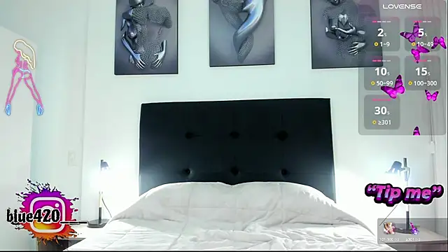 Snapshot of Skyler__blue4 chatting on January 11, 2025, 12:01 am Skyler  blue4 online show from January 11, 2025, 12:01 am