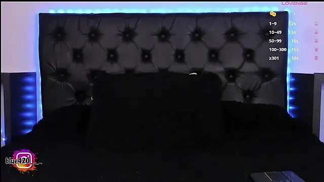 Snapshot of Skyler__blue4 chatting on February 5, 2025, 11:55 am Skyler  blue4 online show from February 5, 2025, 11:55 am