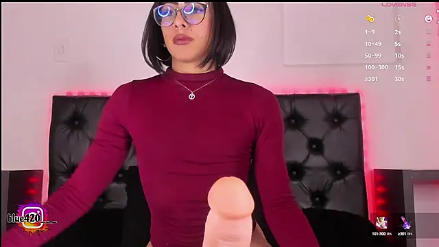 Snapshot of Skyler__blue4 chatting on January 31, 2025, 11:13 am Skyler  blue4 online show from January 31, 2025, 11:13 am