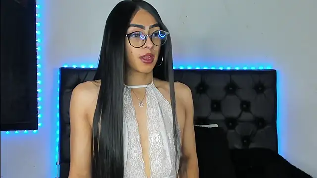 Snapshot of Skyler__blue4 chatting on January 12, 2025, 4:42 am Skyler  blue4 online show from January 12, 2025, 4:42 am